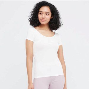 Uniqlo AIRism White Top